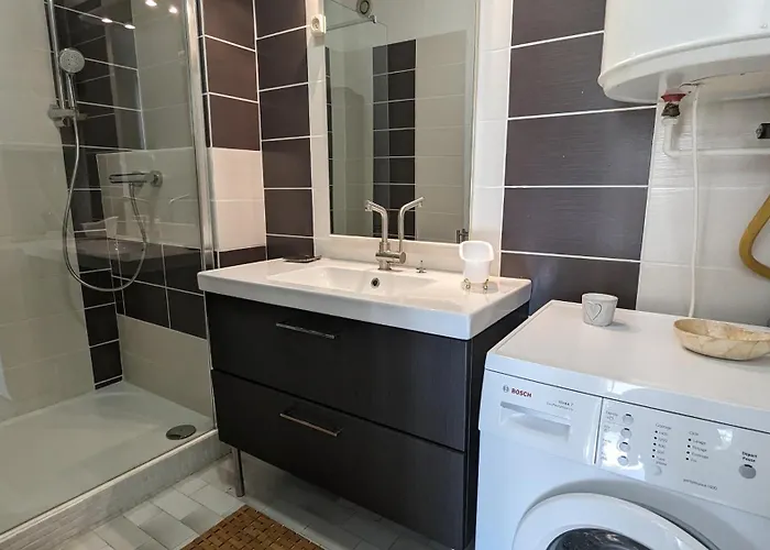 5046 Cap D'agde - Tennis Village - 4 Pers Avec Clim - Pkg - Piscine * Agde